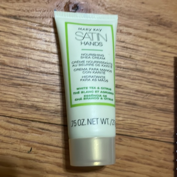 Mary Kay Sample Pack❤️ - Picture 3 of 6